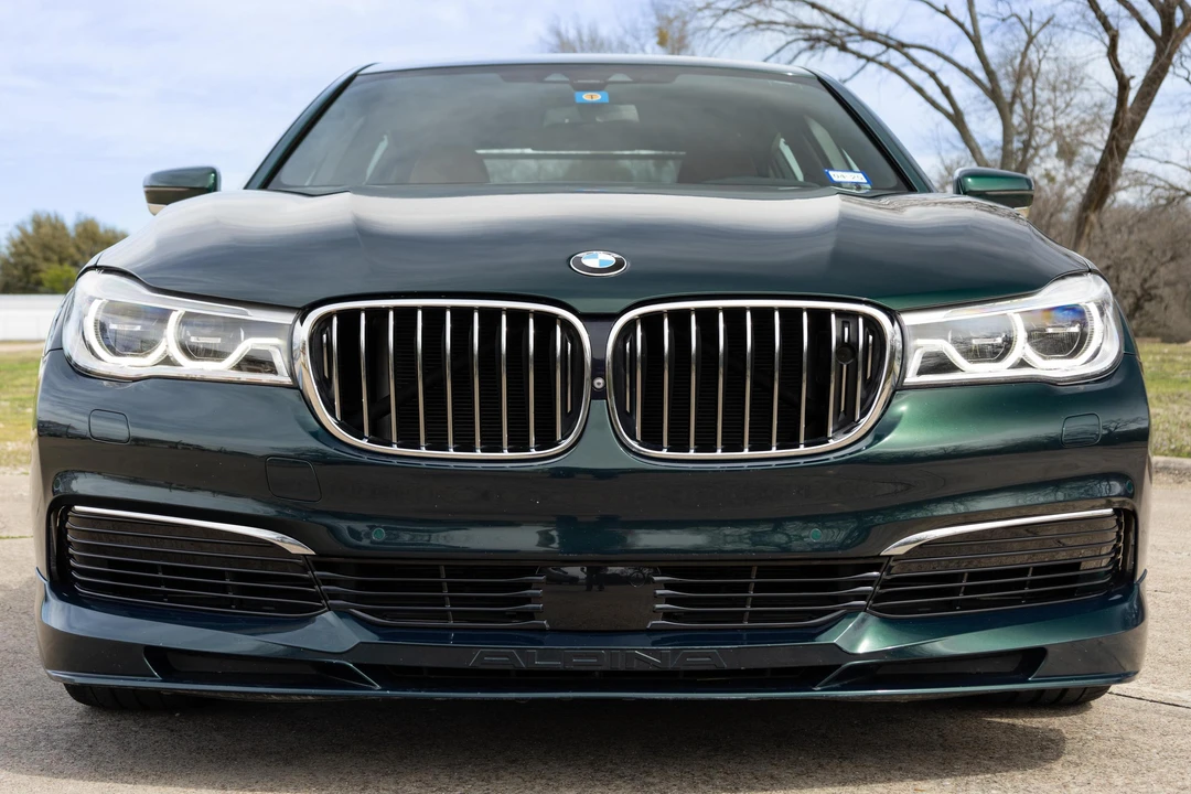 2017 BMW Alpina B7 - Image 2 of 31