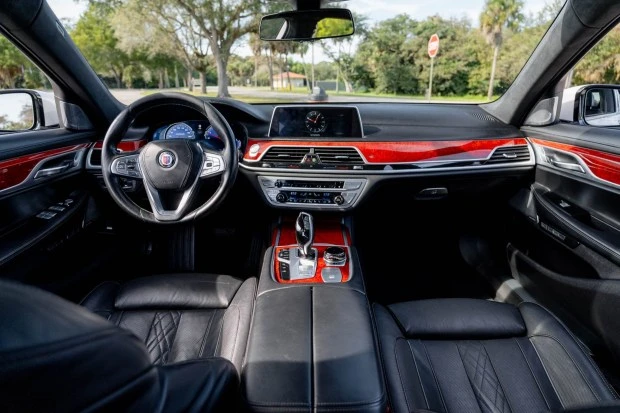 2017 BMW Alpina B7 - Image 5 of 6