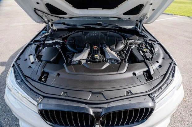 2017 BMW Alpina B7 - Image 6 of 6