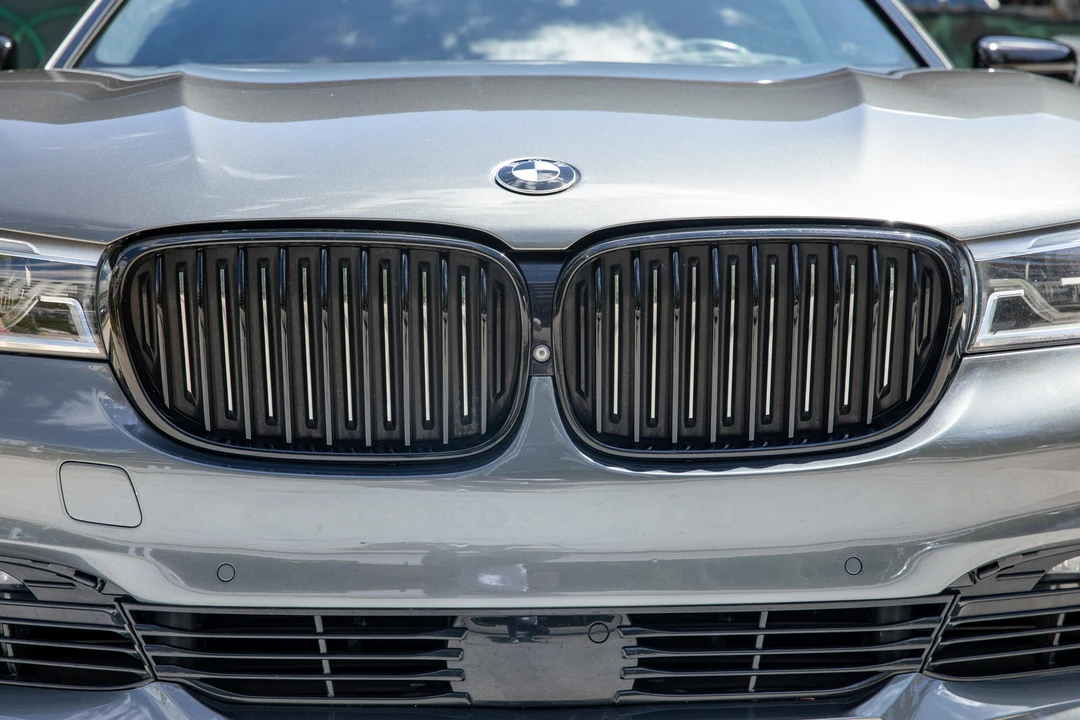 2017 BMW Alpina B7 - Image 12 of 31