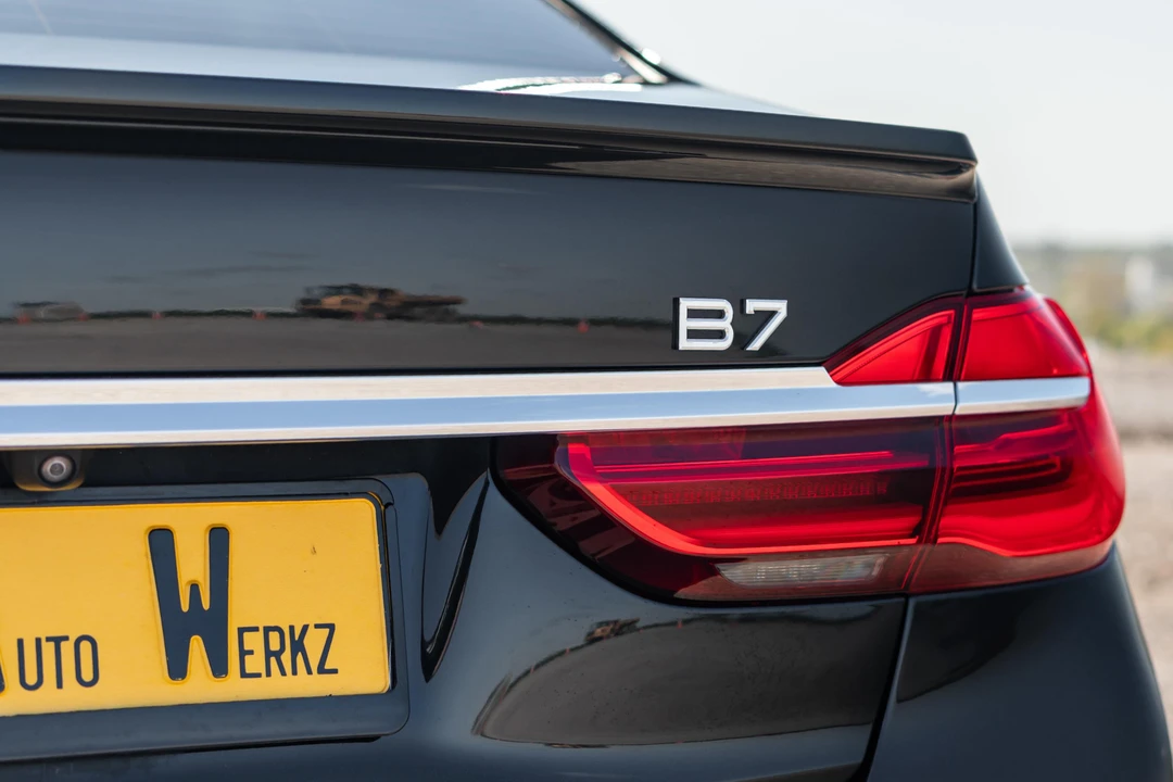 2017 BMW Alpina B7 - Image 24 of 31