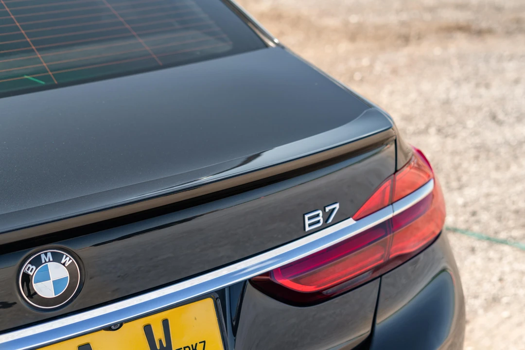 2017 BMW Alpina B7 - Image 23 of 31