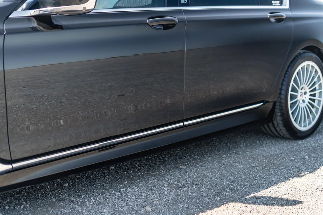 2017 BMW Alpina B7 - Image 14 of 31