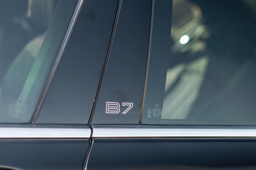 2017 BMW Alpina B7 - Image 16 of 31