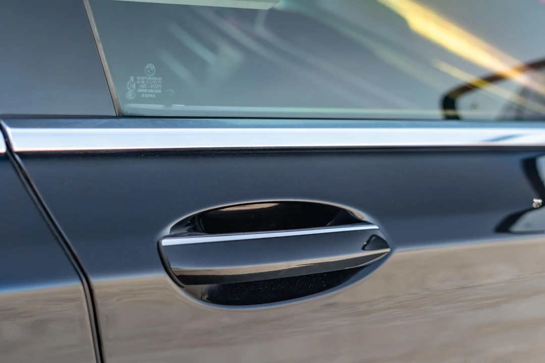 2017 BMW Alpina B7 - Image 29 of 31