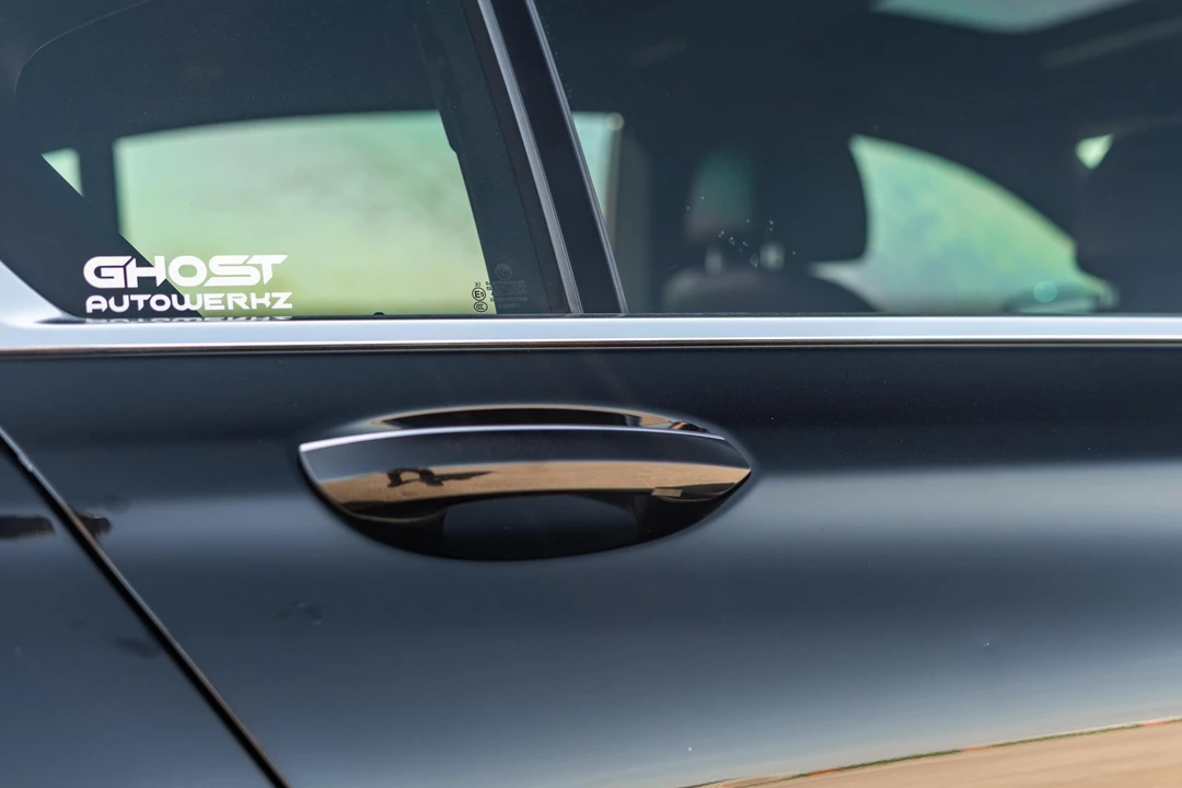 2017 BMW Alpina B7 - Image 27 of 31