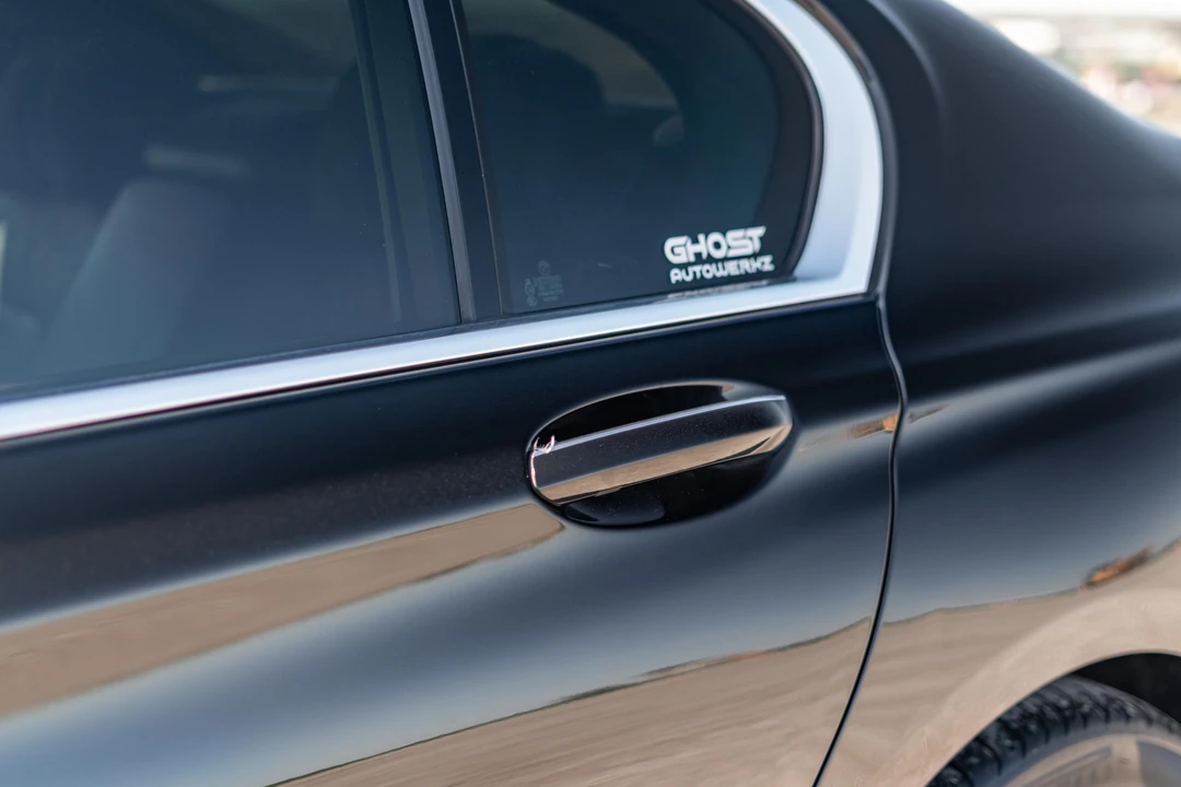 2017 BMW Alpina B7 - Image 17 of 31