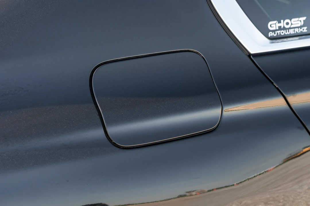 2017 BMW Alpina B7 - Image 25 of 31