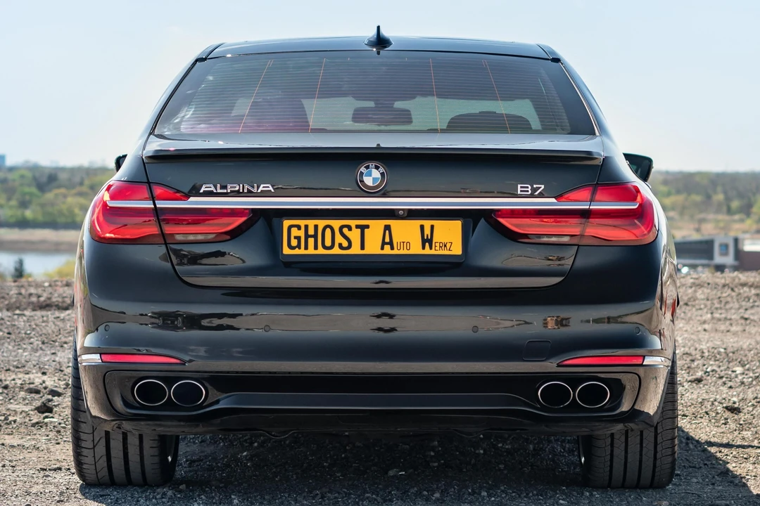 2017 BMW Alpina B7 - Image 5 of 31