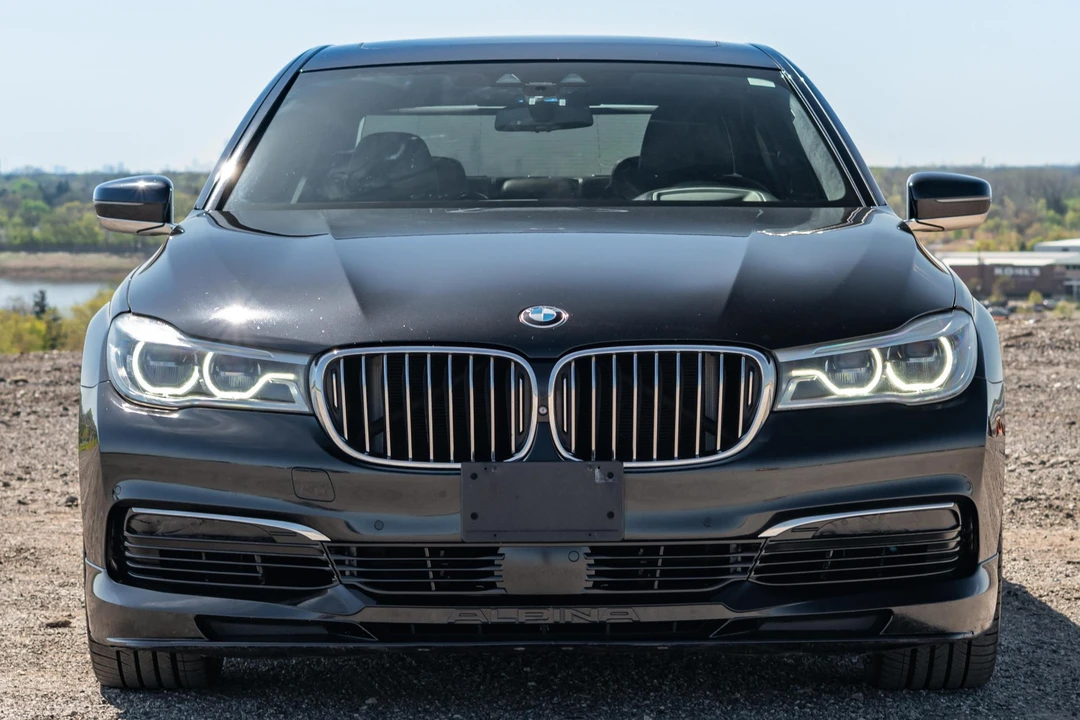 2017 BMW Alpina B7 - Image 2 of 31