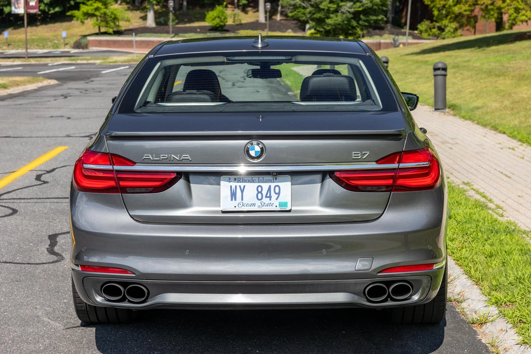 2017 BMW Alpina B7 - Image 5 of 31