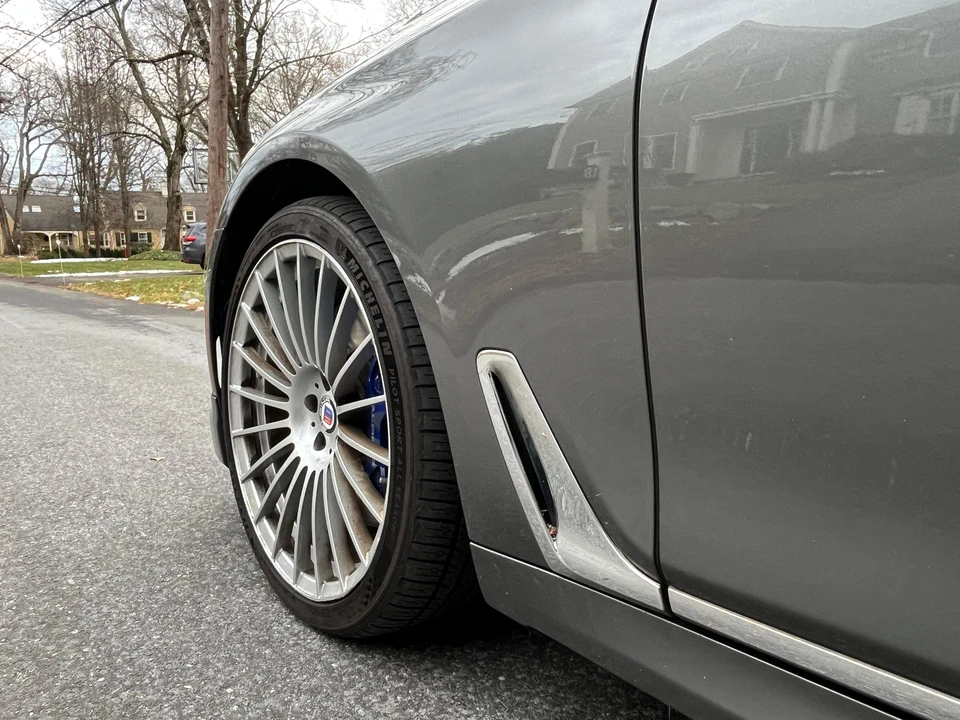 2017 BMW Alpina B7 - Image 22 of 31