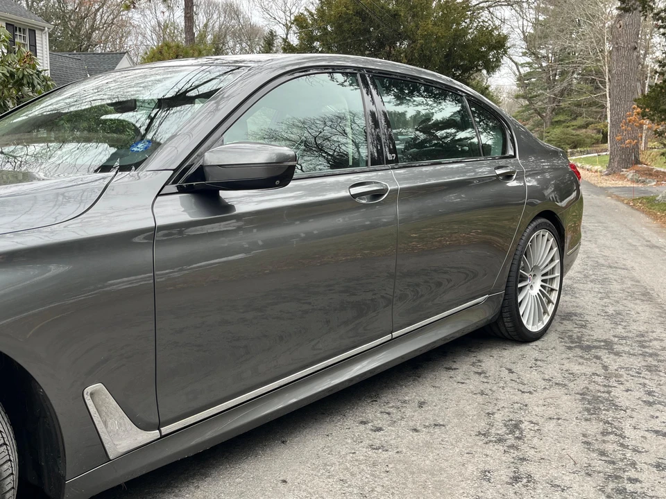 2017 BMW Alpina B7 - Image 19 of 31