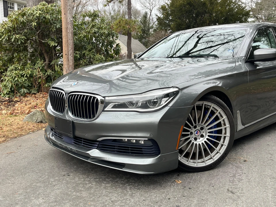 2017 BMW Alpina B7 - Image 14 of 31
