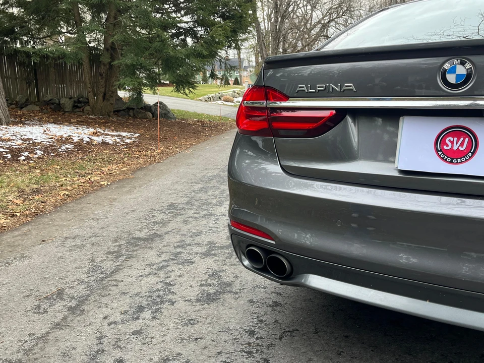 2017 BMW Alpina B7 - Image 29 of 31