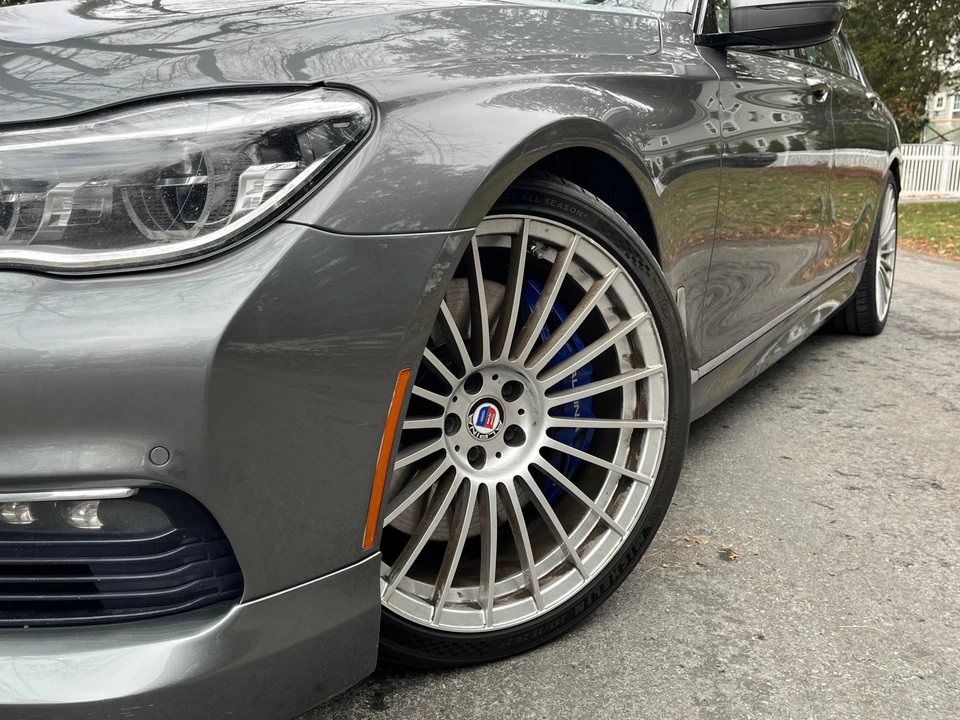2017 BMW Alpina B7 - Image 18 of 31