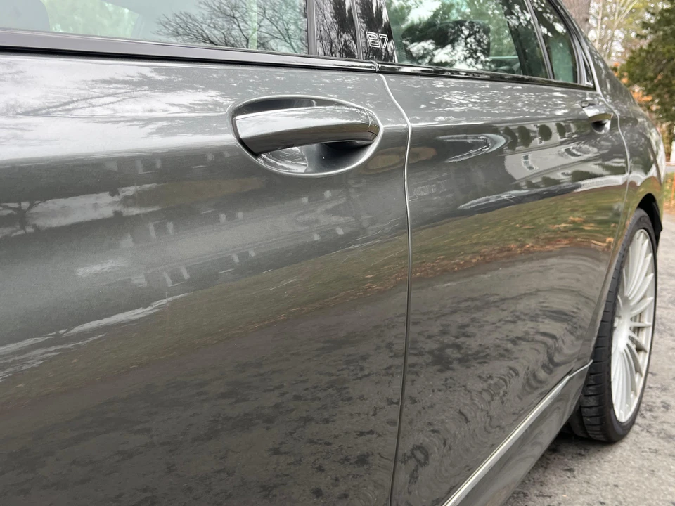 2017 BMW Alpina B7 - Image 24 of 31