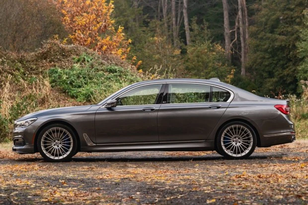 2017 BMW Alpina B7 - Image 3 of 7