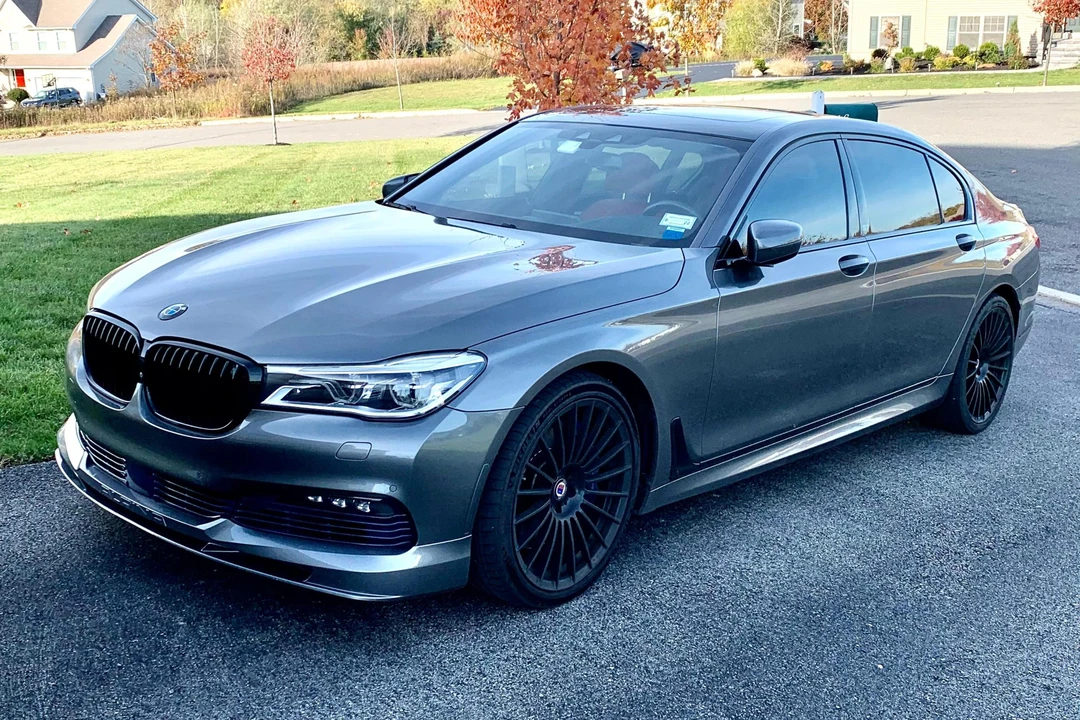 2017 BMW Alpina B7 - Image 8 of 31
