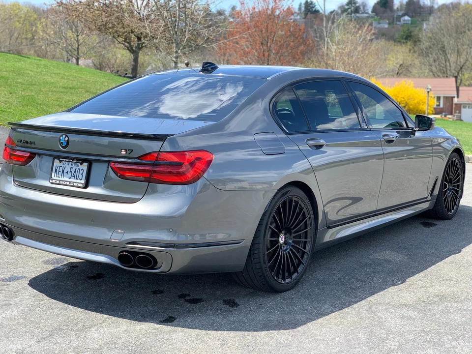 2017 BMW Alpina B7 - Image 14 of 31