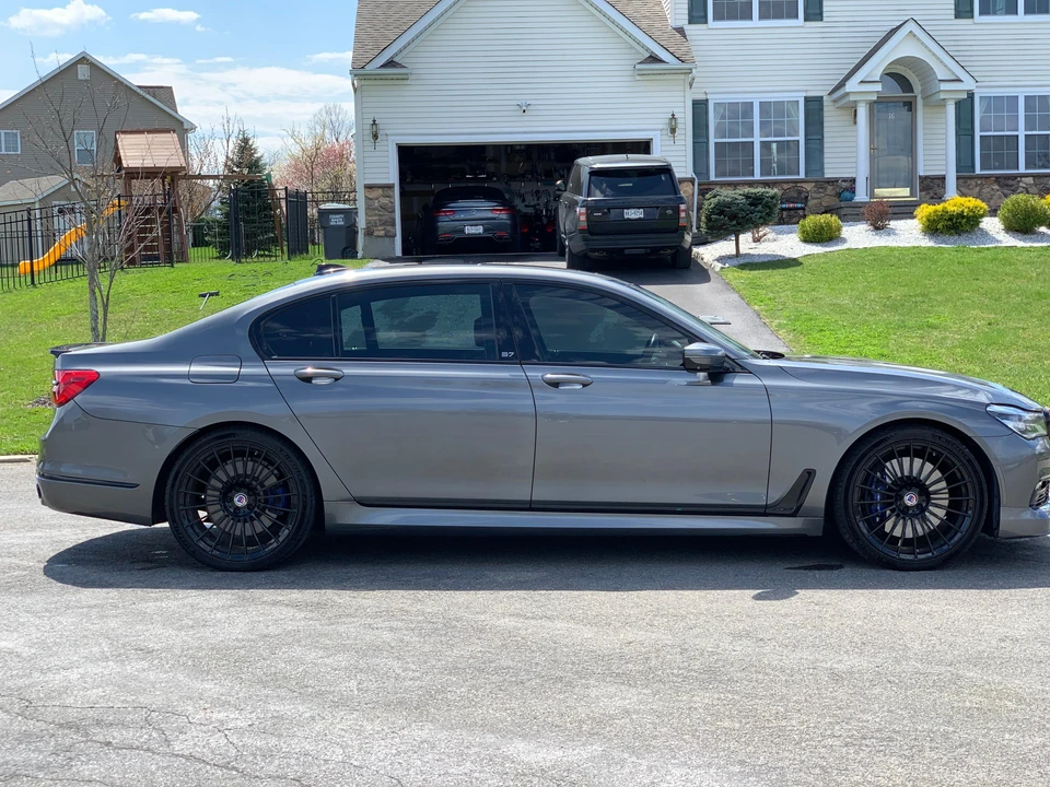 2017 BMW Alpina B7 - Image 18 of 31