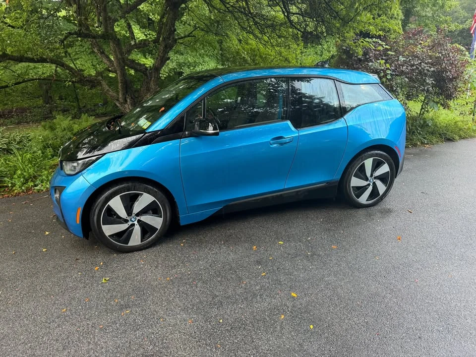 2017 BMW i3 - Image 2 of 4