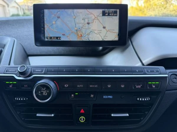 2017 BMW i3 - Image 17 of 21
