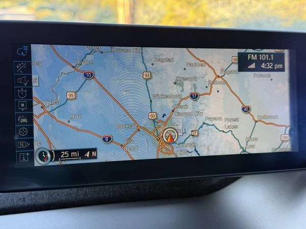 2017 BMW i3 - Image 16 of 21