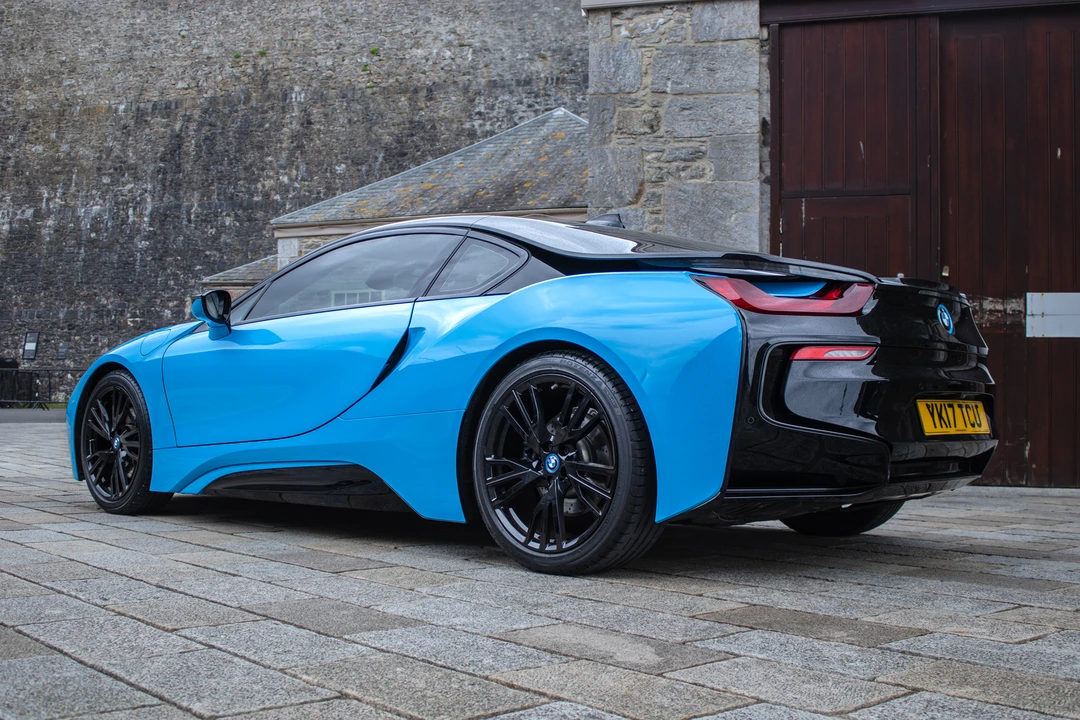 2017 BMW i8 - Image 7 of 31