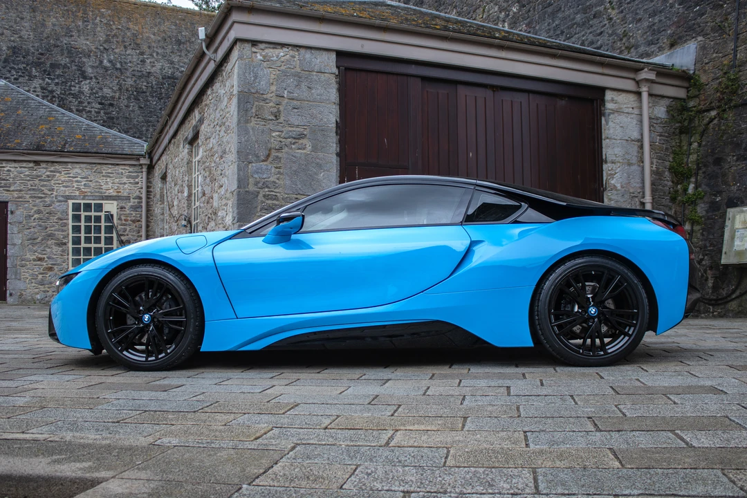 2017 BMW i8 - Image 8 of 31