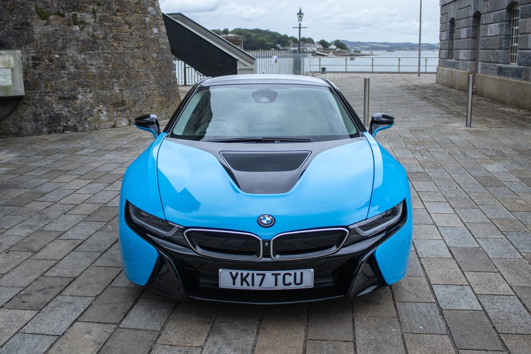 2017 BMW i8 - Image 12 of 31