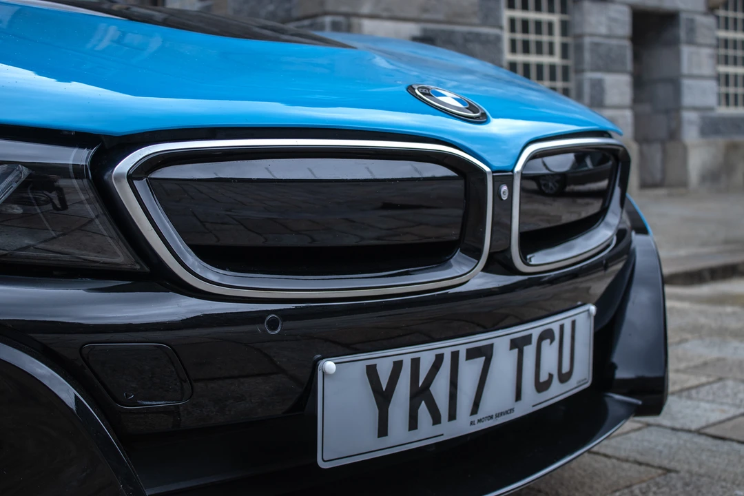 2017 BMW i8 - Image 18 of 31