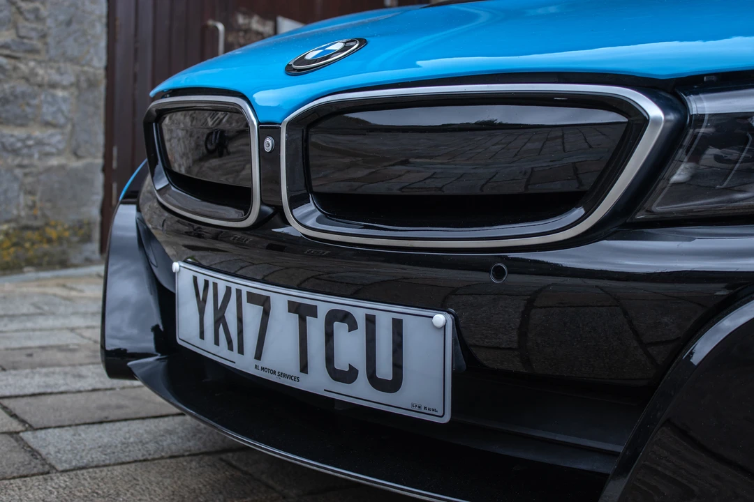 2017 BMW i8 - Image 19 of 31