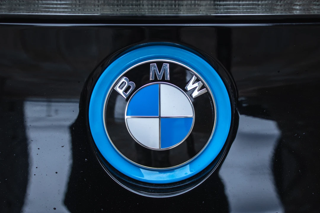 2017 BMW i8 - Image 21 of 31