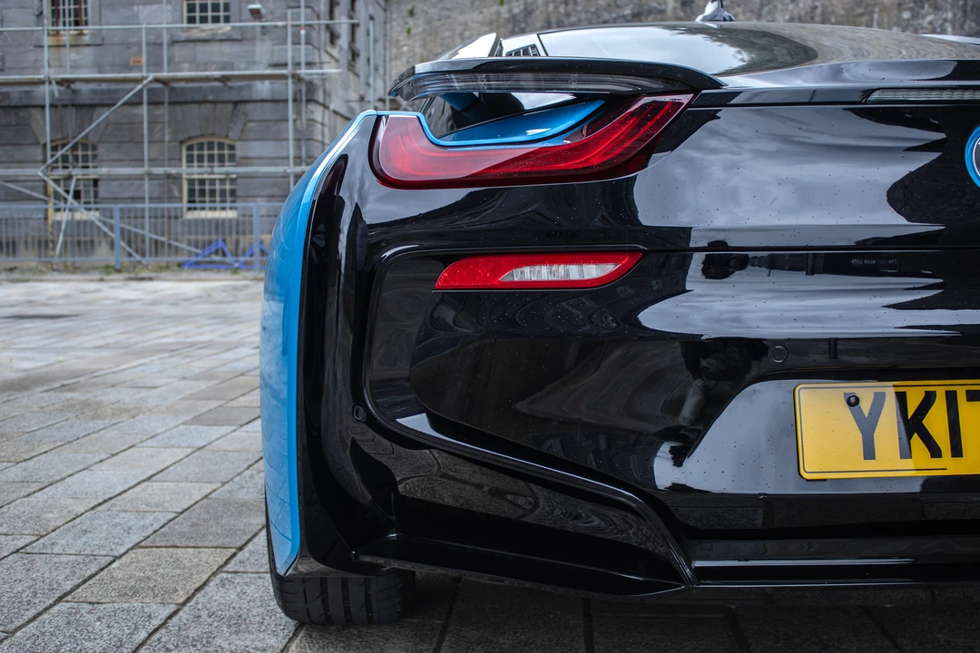 2017 BMW i8 - Image 24 of 31