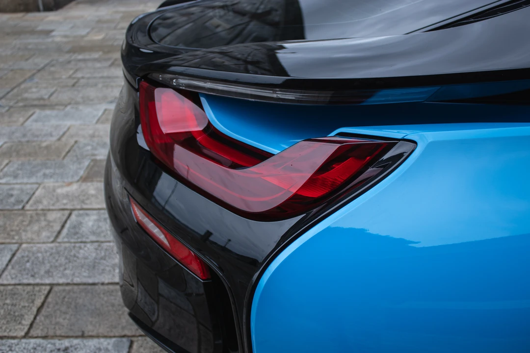 2017 BMW i8 - Image 26 of 31