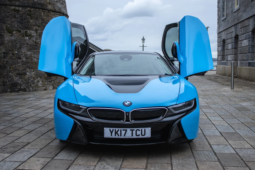 2017 BMW i8 - Image 13 of 31