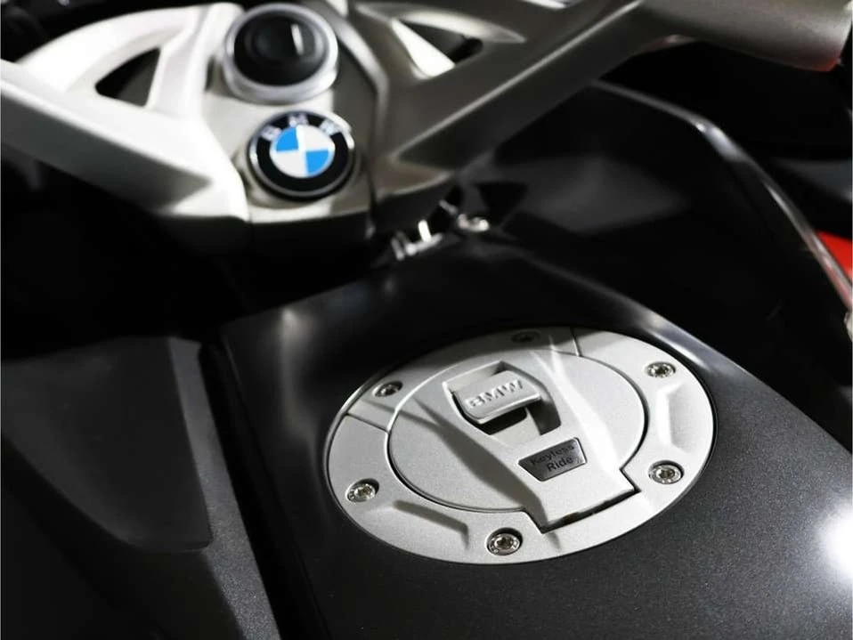 2017 BMW K1600 - Image 14 of 17