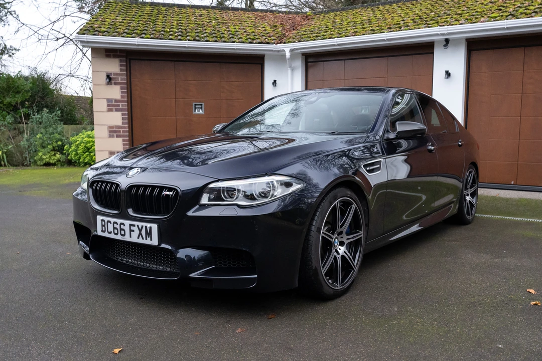 2017 BMW F90 M5 - Image 2 of 31