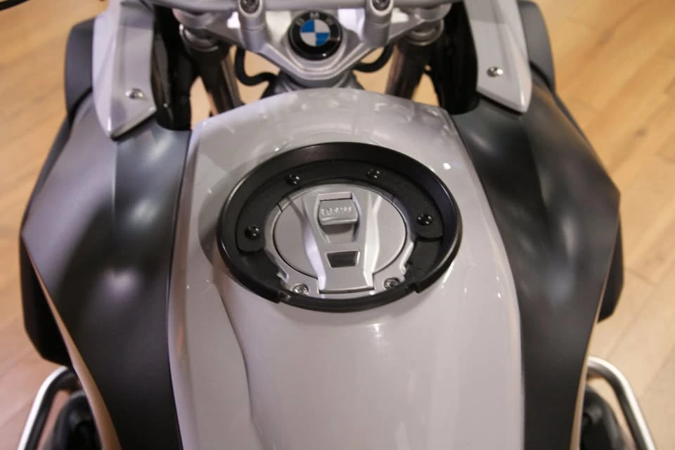 2017 BMW R nineT - Image 2 of 19