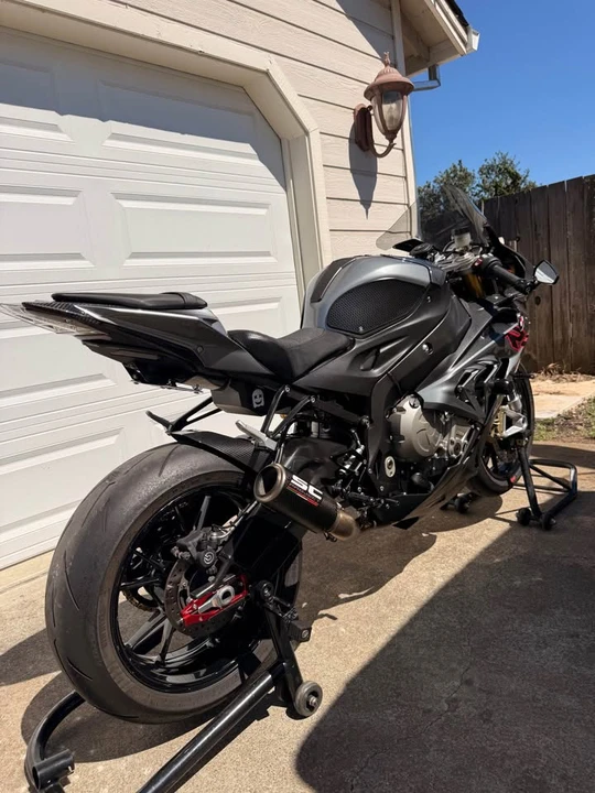 2017 BMW S1000 - Image 3 of 12