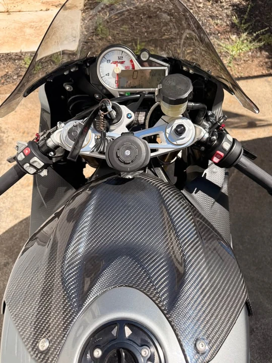 2017 BMW S1000 - Image 8 of 12