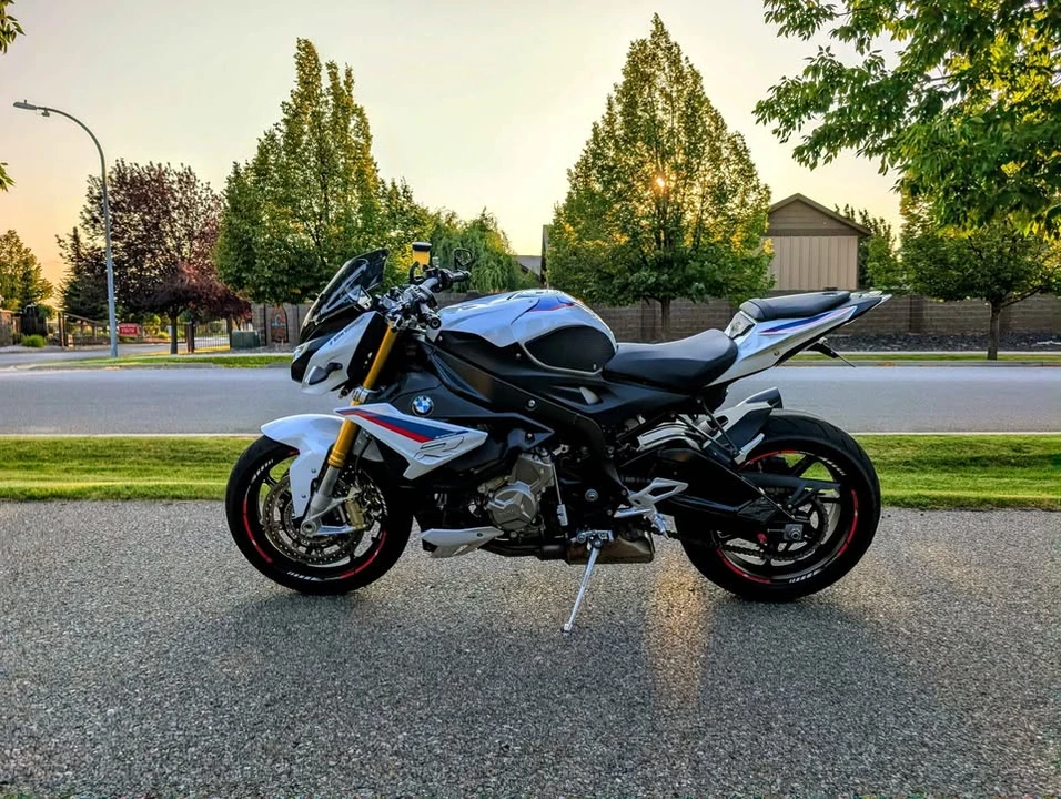 2017 BMW S1000 - Image 7 of 11