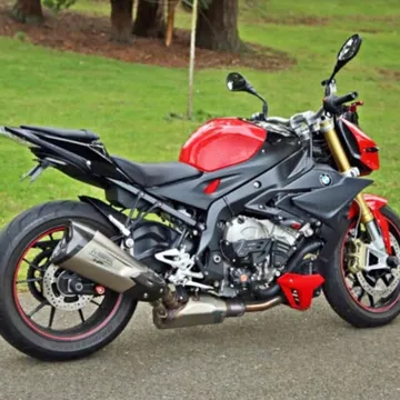 2017 BMW S 1000