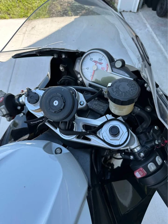 2017 BMW S1000 - Image 8 of 8