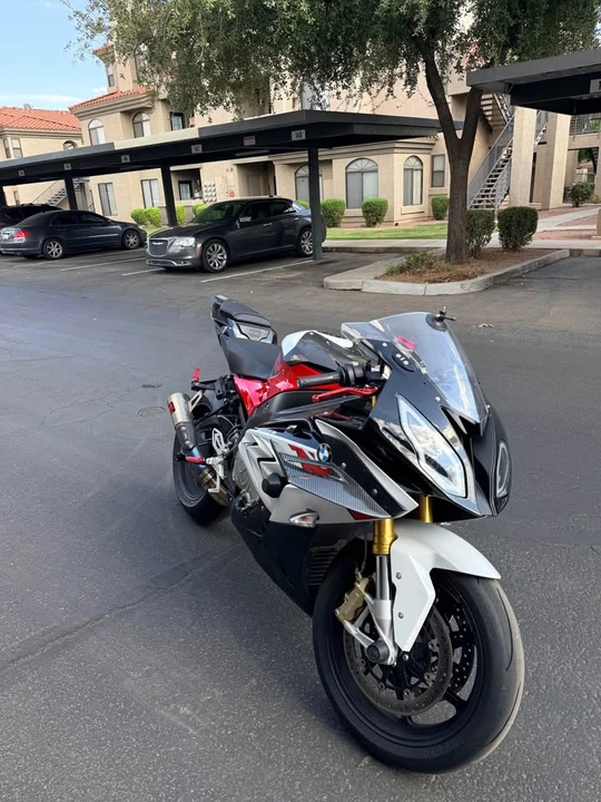 2017 BMW S1000 - Image 2 of 5