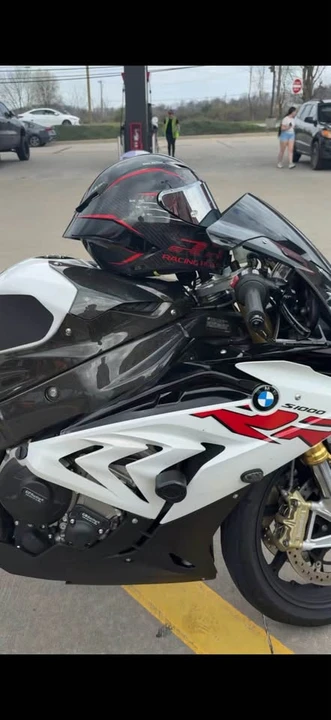 2017 BMW S1000 - Image 8 of 8