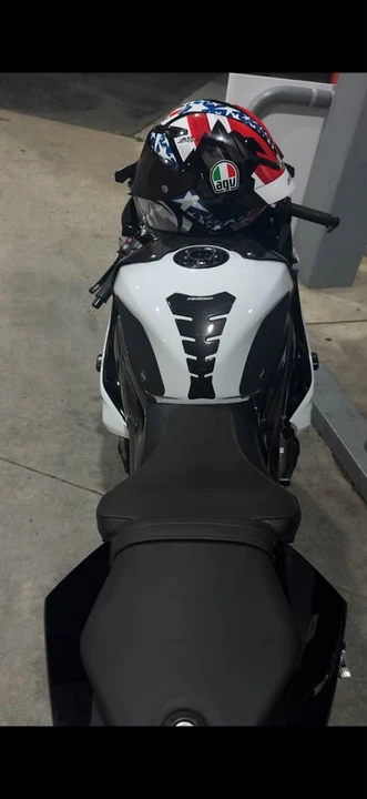 2017 BMW S1000 - Image 7 of 8