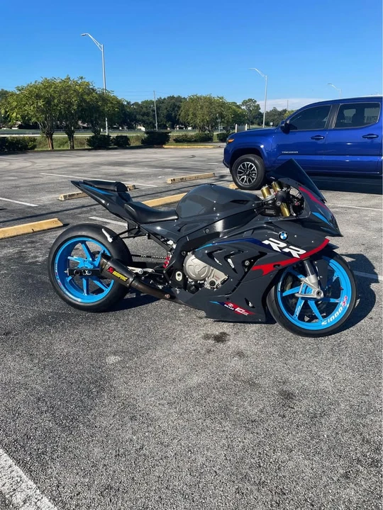 2017 BMW S1000 - Image 2 of 5