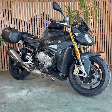 2017 BMW S1000R